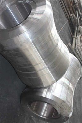 China Staub saugen Sie Wärmebehandlung geschmiedeten Stahl-Rolls/kaltwalzende Mühle Rolls mit ISO-Bescheinigung fournisseur